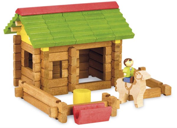 Ce premier chalet en bois de 64 pièces est un jeu de construction indémodable adapté aux petites mains !