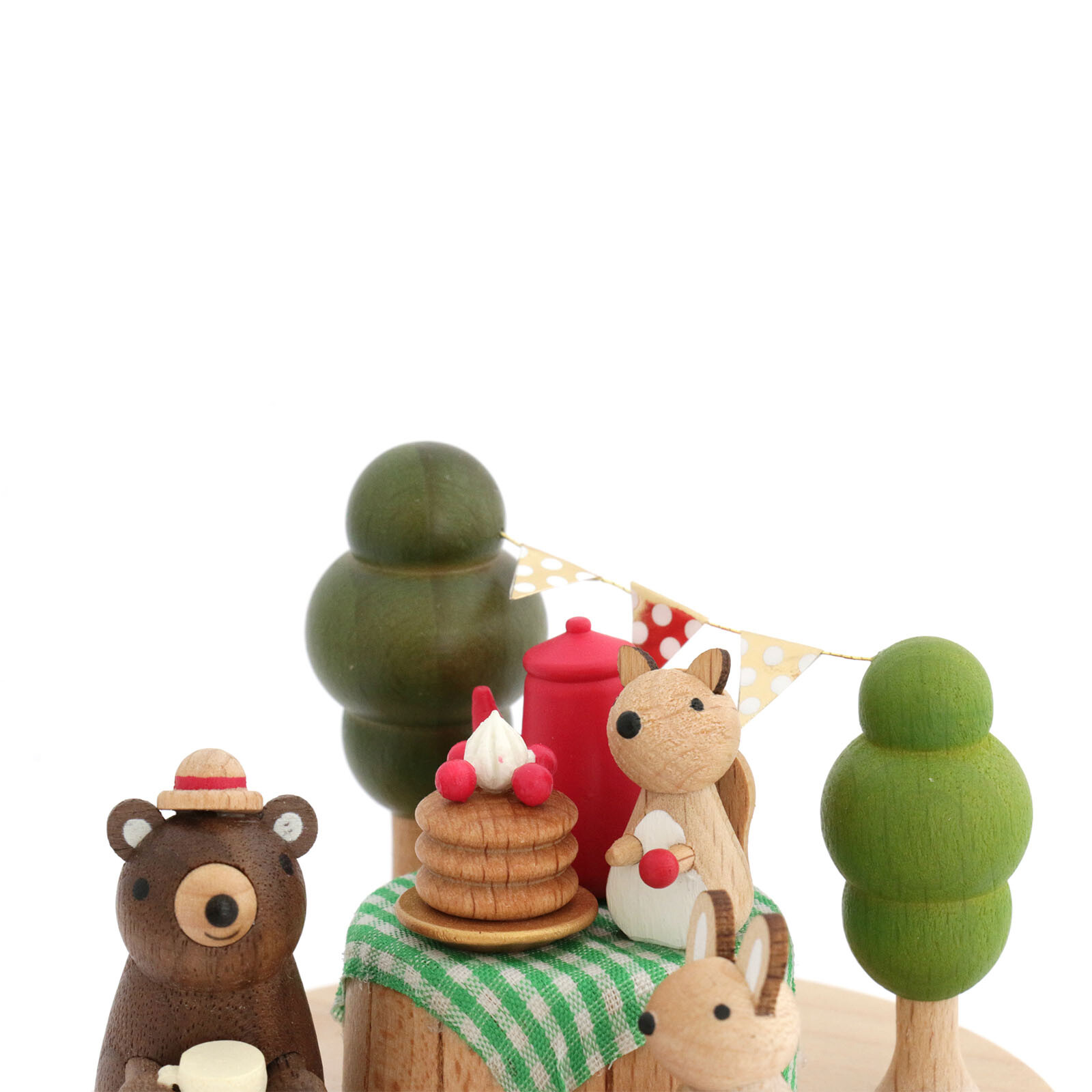 détails sur les personnages de la Boîte à musique pique-nique