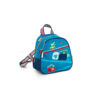 La sac à dos En route est un sac à dos spécialement conçu pour les jeunes enfants. Très pratique, il dispose d'un grand espace de rangement et de plusieurs poches dont une grande poche à fermeture éclair sur le devant.