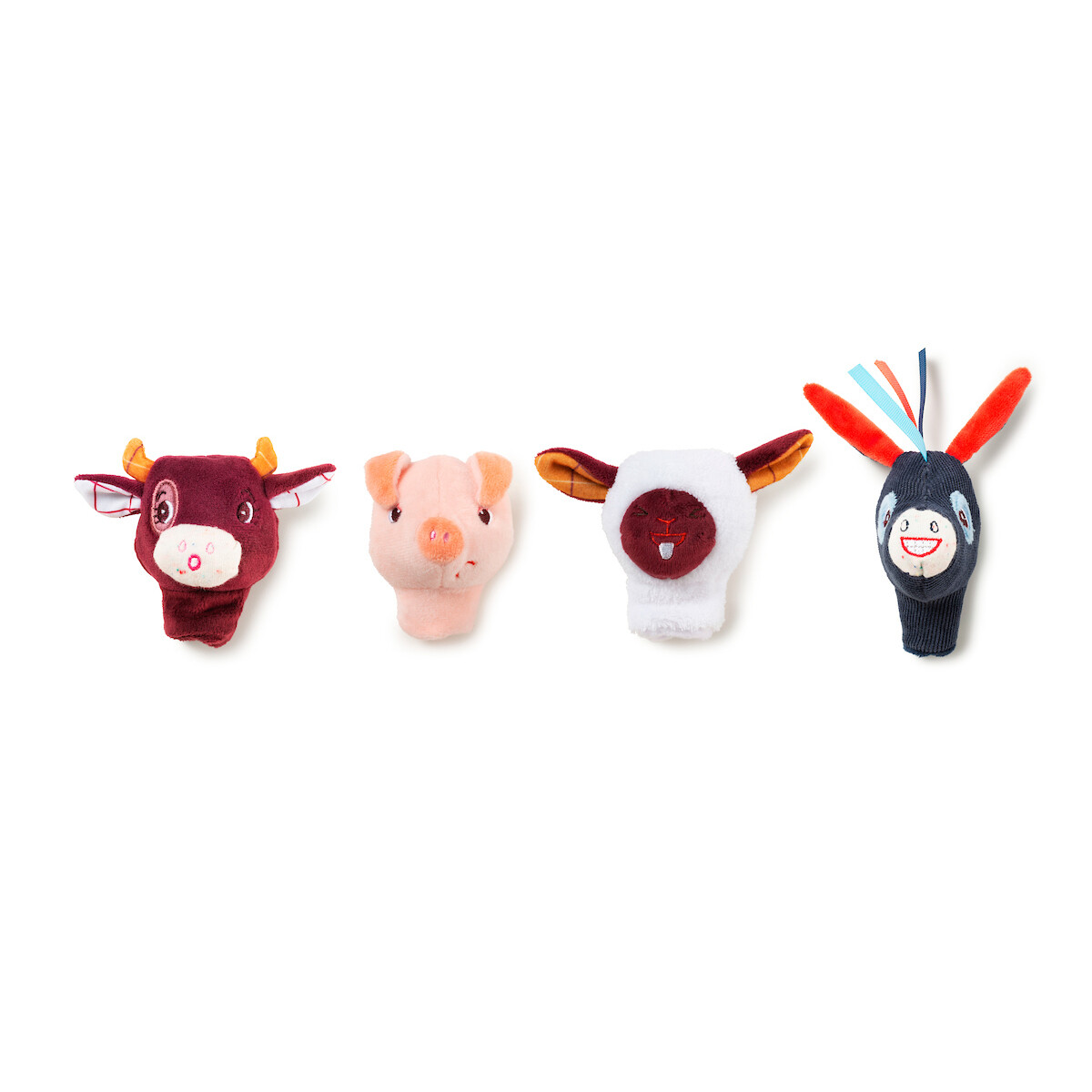 On retrouve 4 personnages colorés qui vont prendre vie : l'âne, le cochon, la vache et le mouton. En plus, chaque marionnette exprime une émotion. L'occasion de retrouver cette émotion de de créer de belles histoires.