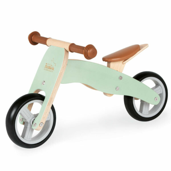 Dès 18 mois, on démarre avec 3 roues. Le mode tricycle rassure l'enfant et l'aide à développer sa motricité.