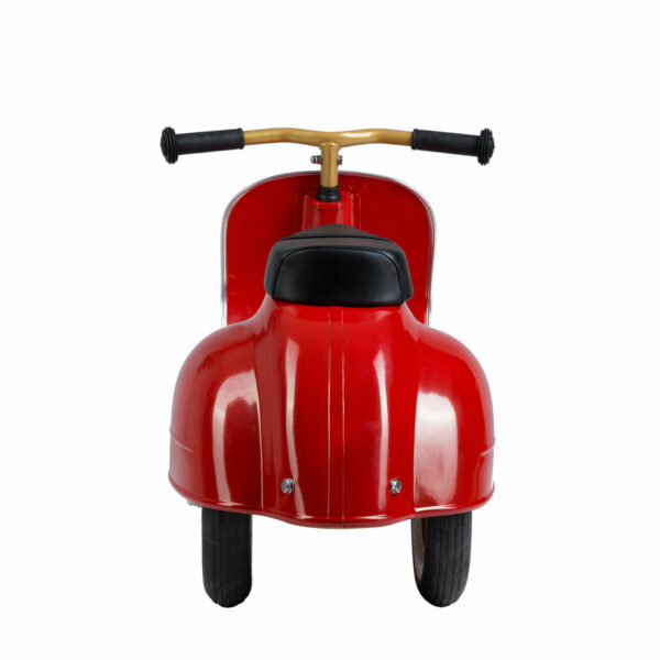 Le mini scooter s'utilise à la fois en intérieur et à l'extérieur.