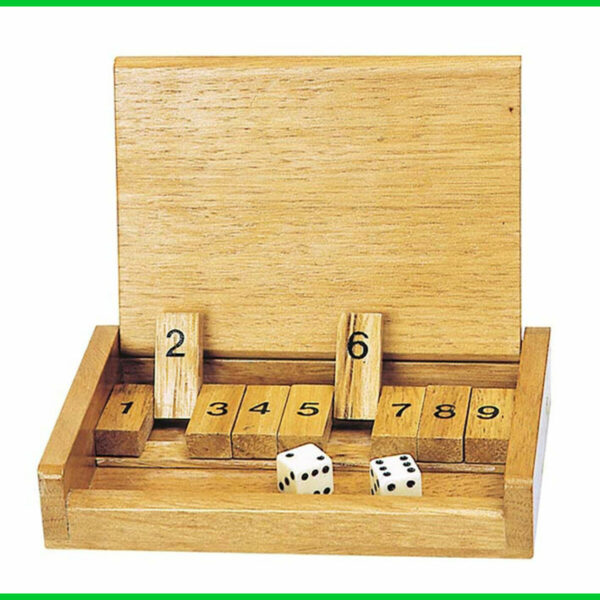 Le jeu Shut the box ou Fermer la boîte (en français !) est un jeu éducatif en bois naturel. Il se joue avec 2 dés et un plateau de jeu où des clapets (boîtes) sont numérotées de 1 à 9.