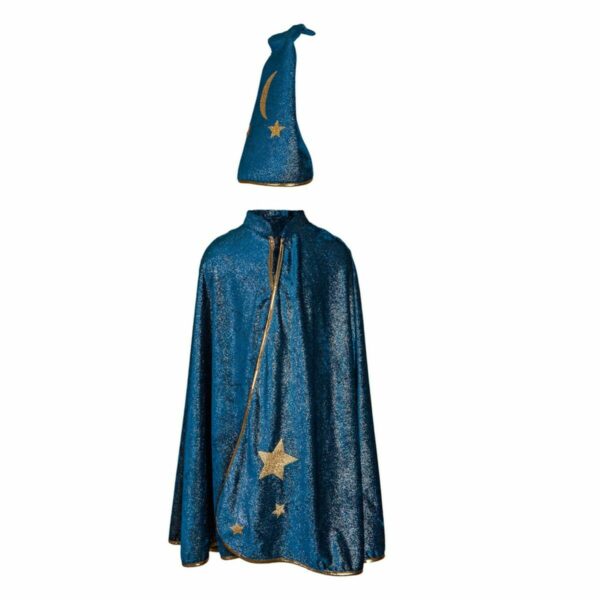 Ce déguisement est conçu pour les enfants de 7/8 ans, la cape mesure environ 73 cm de longueur du haut de l'épaule au bas de la cape.