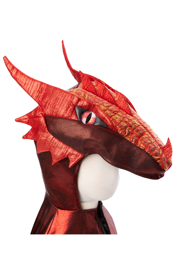 La couleur rouge vif de la cape est inspirée du feu rouge vif, et le motif complexe d'écailles de dragon et les cornes de dragon sont réalisés dans un rouge métallique vibrant. La cape a une tête en peluche 3D pour une intrépidité ultime et ses yeux rouges vifs vous rendront plus féroce que jamais !
