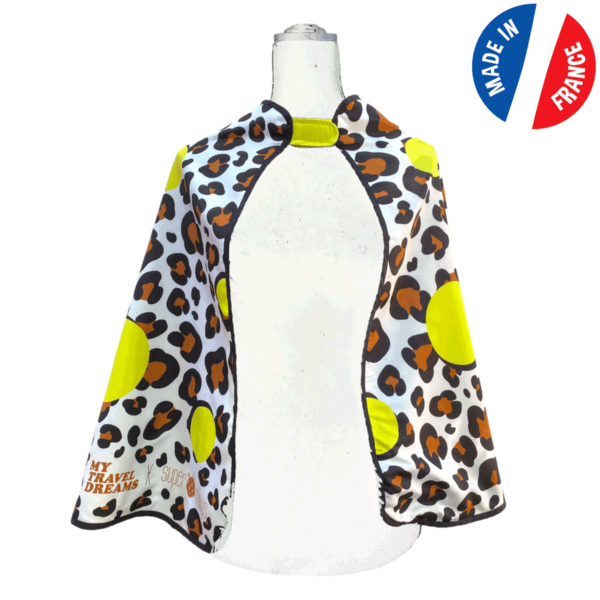 Cette magnifique cape de léopard est un déguisement pour enfants 100% made in France