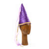 Ce chapeau de dame médiéval est une magnifique coiffe hénin médiévale  en tissu velours polyester matelassé de couleur violette.