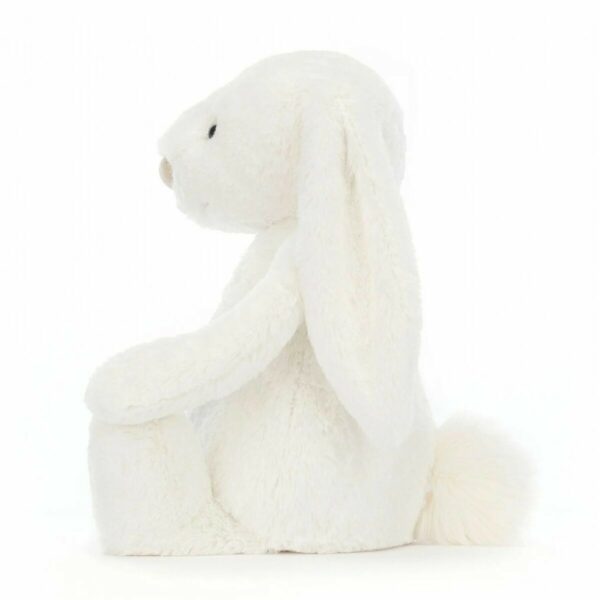 Bashful lapin blanc 51 cm. Elle est parfaite pour Bébé. Une fourrure blanche comme neige, des pattes de guimauve et un nez doré pailleté. Les enfants adorent cette douceur.