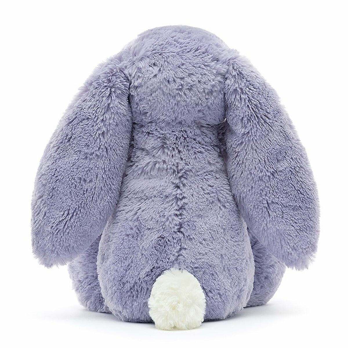 Chaque détail du Bashful Bunny a été soigné, une fourrure exceptionnellement douce, légère et moelleuse, de longues oreilles tombantes, des pattes câlines et un nez en daim rose.