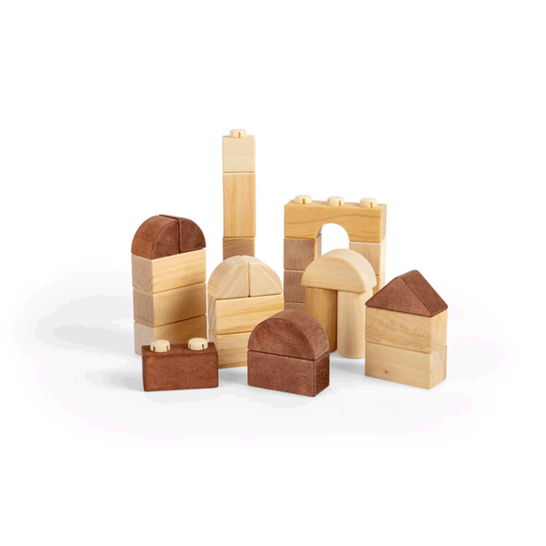 Ces 100 blocs de construction à empiler en bois naturel sont parfaitement adaptés à la taille des mains des jeunes enfants