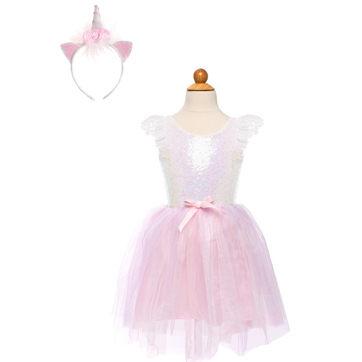 Robe-Licorne- La robe licorne est un véritable enchantement pour les petites filles qui rêvent de devenir des créatures magiques. Ce déguisement, conçu avec soin, transporte les enfants dans un univers féérique.